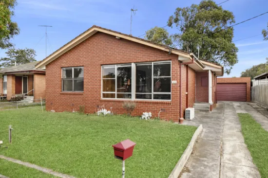45 Hibiscus Crescent, Newcomb, Vic 3219
