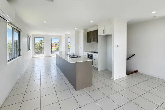 45 Makybe Diva Drive, Ooralea, Qld 4740-Image