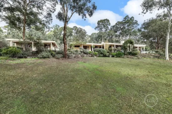 45 Sweeneys Lane, Eltham, Vic 3095
