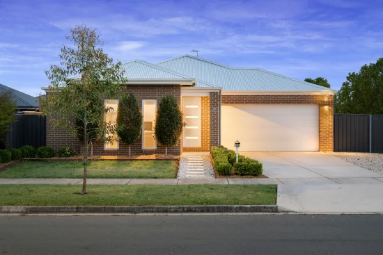 45 Yarrabee Drive, Wirlinga, NSW 2640