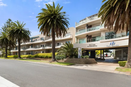 450/2-3 The Esplanade, Cowes, Vic 3922
