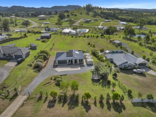 458 Mcintosh Creek Road, McIntosh Creek, Qld 4570