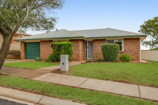 46 Blue Gum Drive, Newtown, Qld 4350