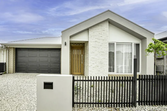 46 Fairway Boulevard, Woodcroft, SA 5162