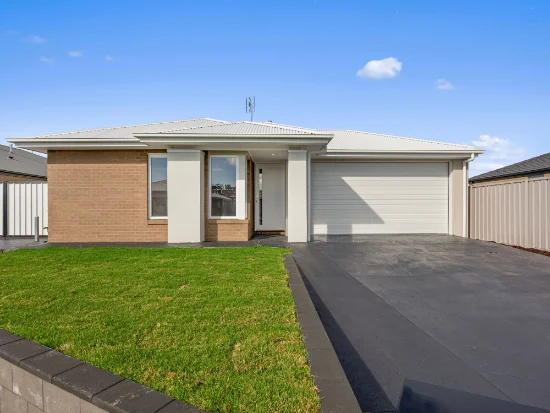46 Livingston Boulevard, Benalla VIC 3672-Image