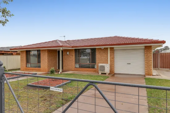 46 Mcfarlane Street, Wilsonton, Qld 4350