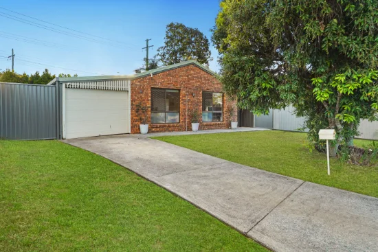 46 Willow St, Albany Creek, Qld 4035 - For Rent