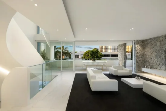 46 Woodroffe Avenue, Main Beach, Qld 4217-Image