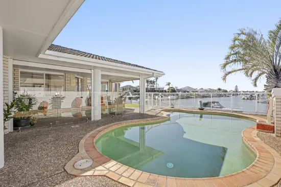 464 Oxley Drive, Runaway Bay, Qld 4216