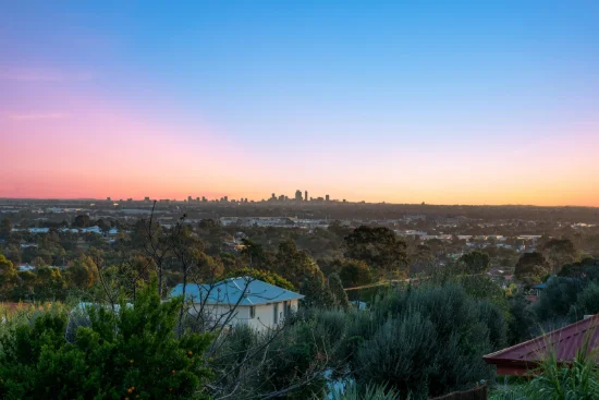 465 Viveash Road, Swan View, WA 6056