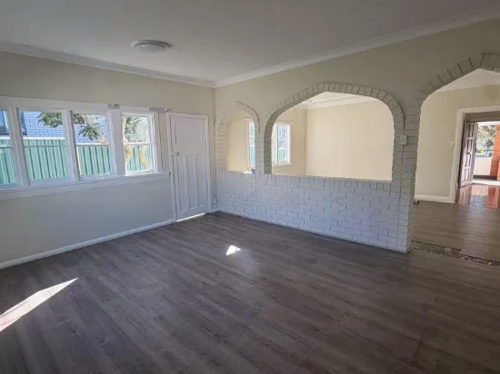 47 Chapel St, Roselands, NSW 2196