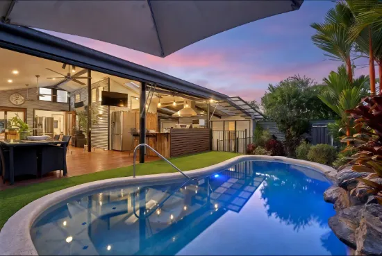 47 Collinson Street, Westcourt, Qld 4870