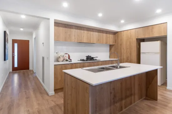 47 Dalhalla Circuit, Clyde North, Vic 3978