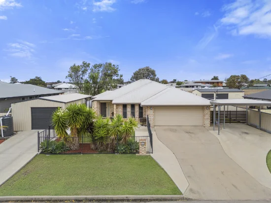 47 Hibiscus Crescent, Blackwater, Qld 4717
