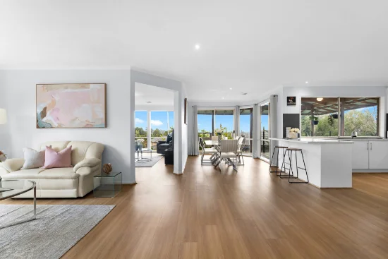 47 Lawson Way, Endeavour Hills, Vic 3802