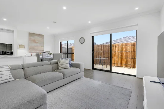 47 Loudon Circuit, Craigieburn, Vic 3064-Image