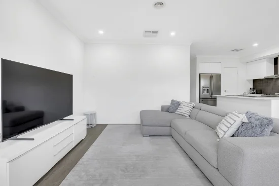 47 Loudon Circuit, Craigieburn, Vic 3064-Image