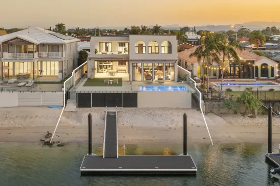 47 Markeri Street, Mermaid Waters, Qld 4218