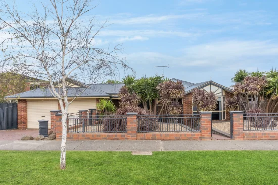 47 Mulquiney Crescent, Highton, Vic 3216