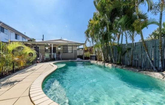 47 Mungera Street, Runaway Bay, Qld 4216 - For Rent