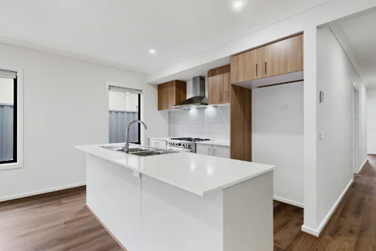 471 Heather Grove, Clyde North, Vic 3978