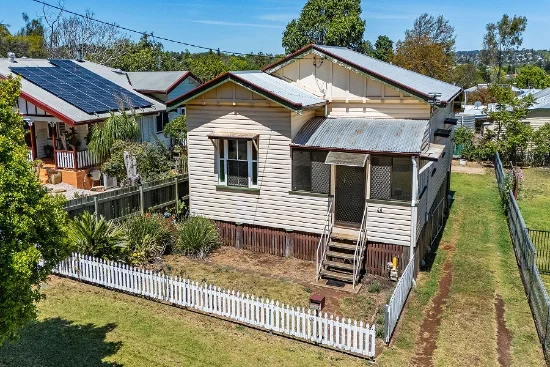 48 Geoffrey Street, Mount Lofty, Qld 4350