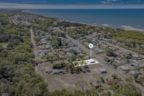 48 Moore Park Road, Moore Park Beach, Qld 4670