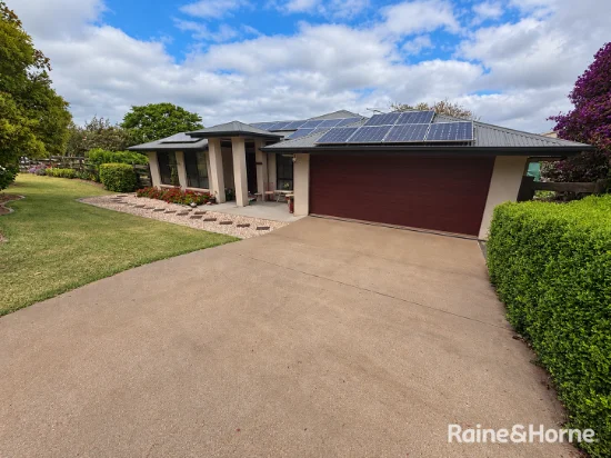 48 Sonaree Drive, Kingaroy, Qld 4610