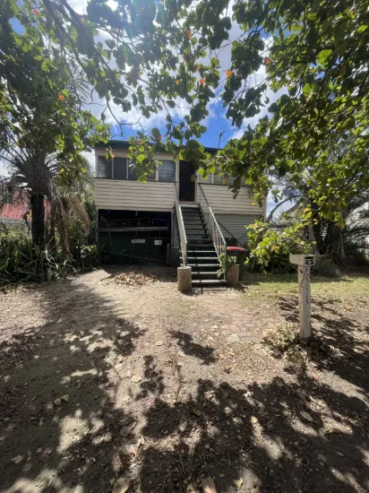 485 QUAY STREET, Depot Hill, Qld 4700