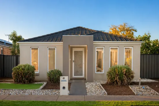 49 Dargy Amble, Point Cook, Vic 3030