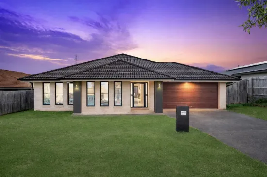 49 Huggins Avenue, Yarrabilba, Qld 4207