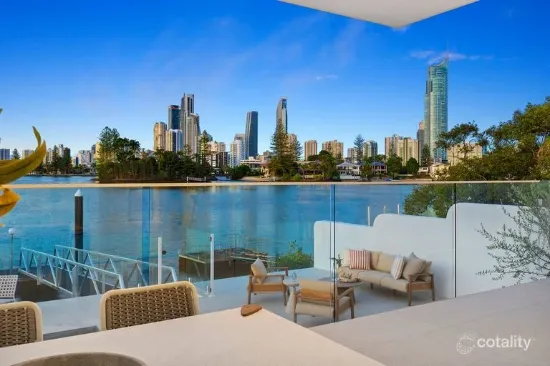 49 The Corso, Surfers Paradise, Qld 4217