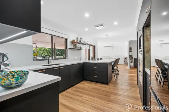 49 Warlingham Drive, Lesmurdie, WA 6076