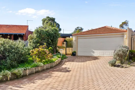 4A Joyce Ct, Hillarys, WA 6025
