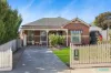 4A Leigh Avenue, Kennington, Vic 3550