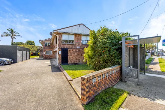 5/124 Hornibrook Esplanade, Clontarf QLD 4019-Image
