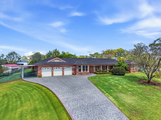 5-6 Saladillo Grove, Wallacia, NSW 2745
