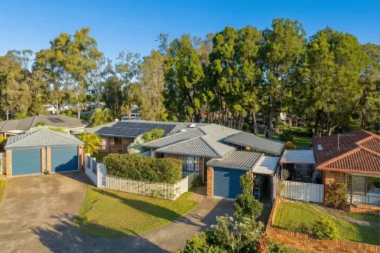 5/8 Woodgate Place, Paradise Point, Qld 4216