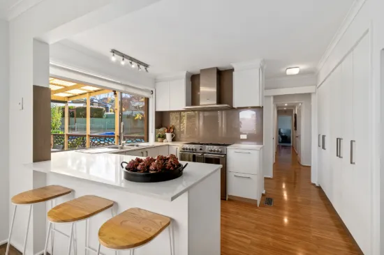 5 Aaron Place, MacGregor, ACT 2615