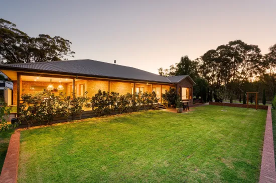 5  Adams Road, Harcourt, Vic 3453