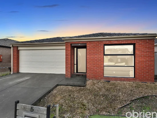 5 Albany Crescent, Pakenham, Vic 3810 - For Rent