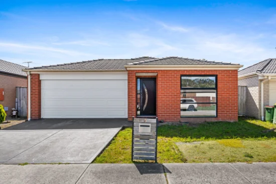 5 Albany Crescent, Pakenham VIC 3810 - For Rent