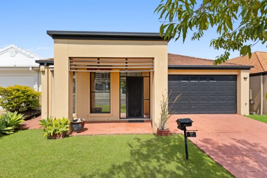 5 Alexandrina Drive, Varsity Lakes, Qld 4227