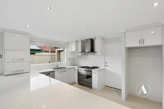 5 Alpina Bend, Canning Vale, WA 6155-Image