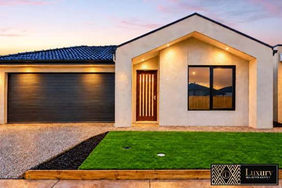 5 Amalgam avenue, Fraser Rise, Vic 3336 - For Sale
