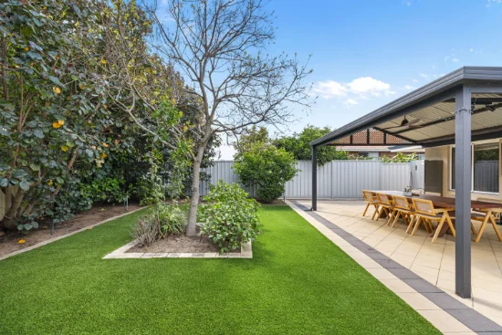 5 Avocet Road, Stirling, WA 6021