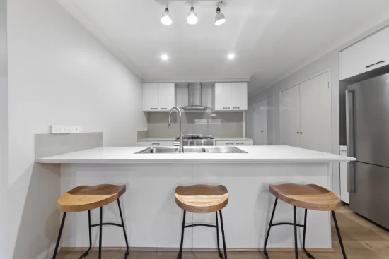 5 Belmont Crescent, Pakenham, Vic 3810-Image