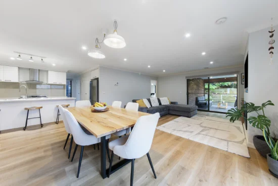 5 Belmont Crescent, Pakenham, Vic 3810-Image