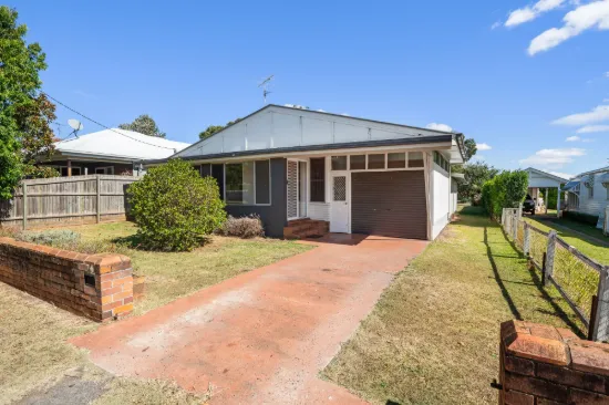 5 Berry Street, Wilsonton, Qld 4350