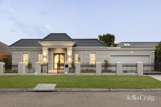5 Beverley Grove, Mount Waverley, Vic 3149